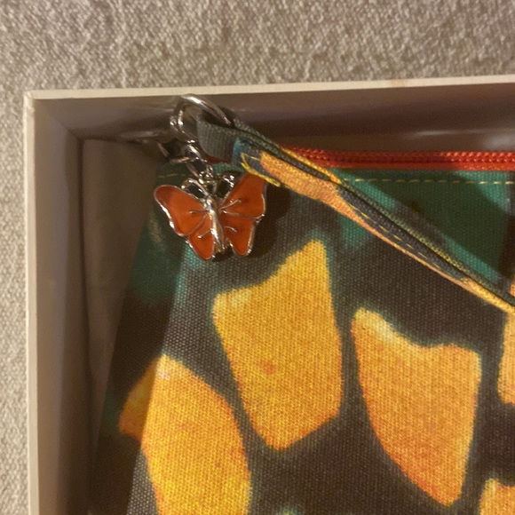 Neiman-Marcus butterfly bag NEW IN BOX - Picture 4 of 5